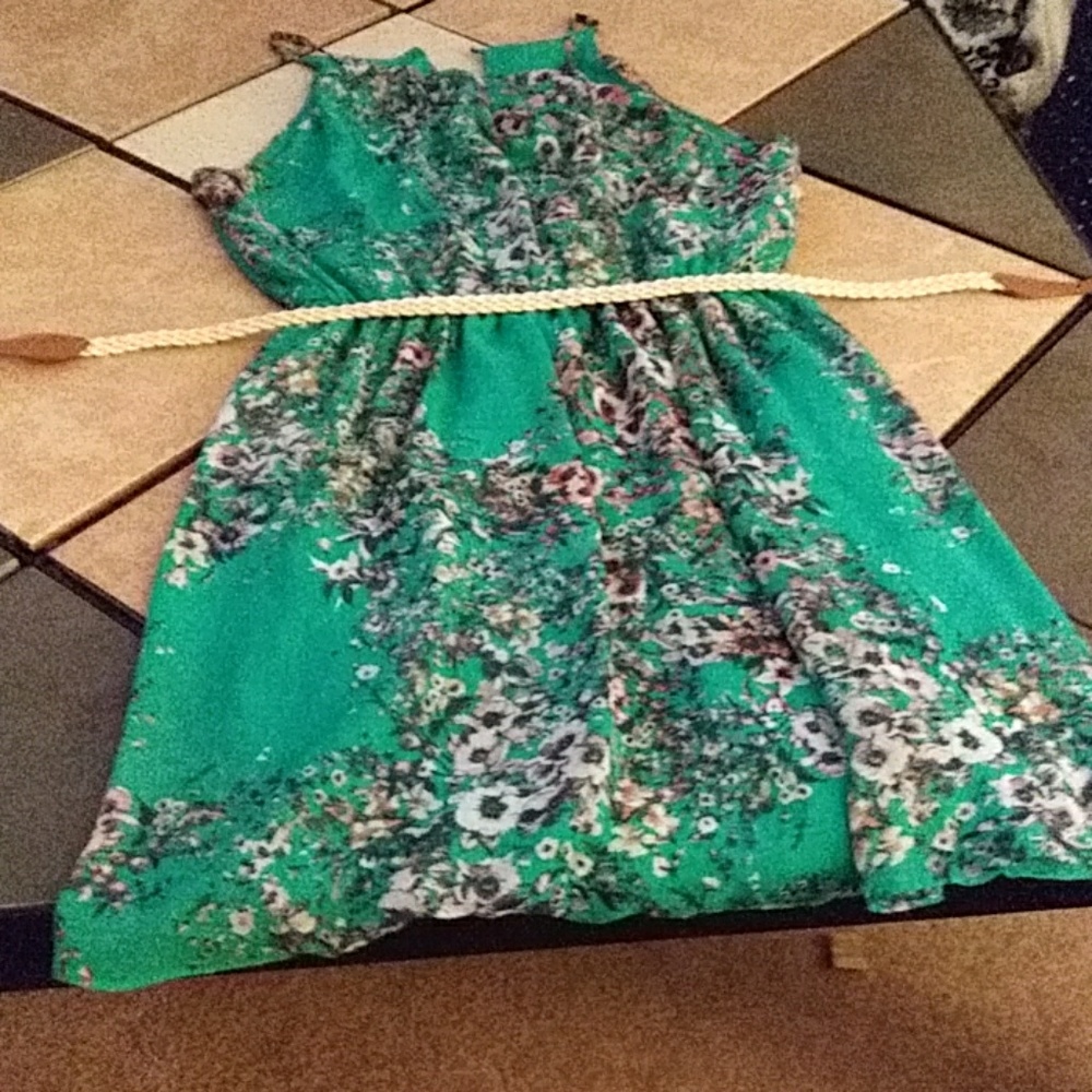 An IZ Byer dress.